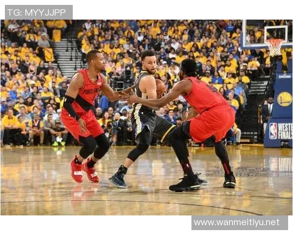 实时新闻深入分析北京篮球队包夹战术的特点与应用策略